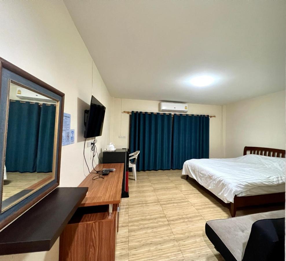 V Tharm Hotel Udon Thani Buitenkant foto