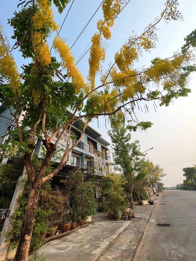 V Tharm Hotel Udon Thani Buitenkant foto