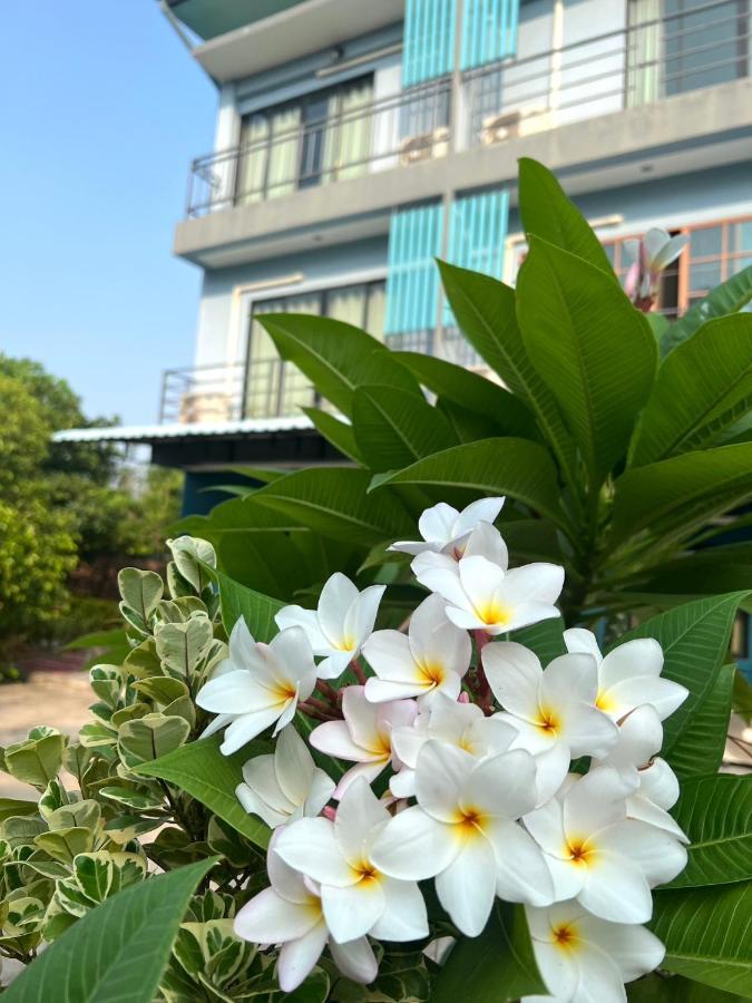 V Tharm Hotel Udon Thani Buitenkant foto
